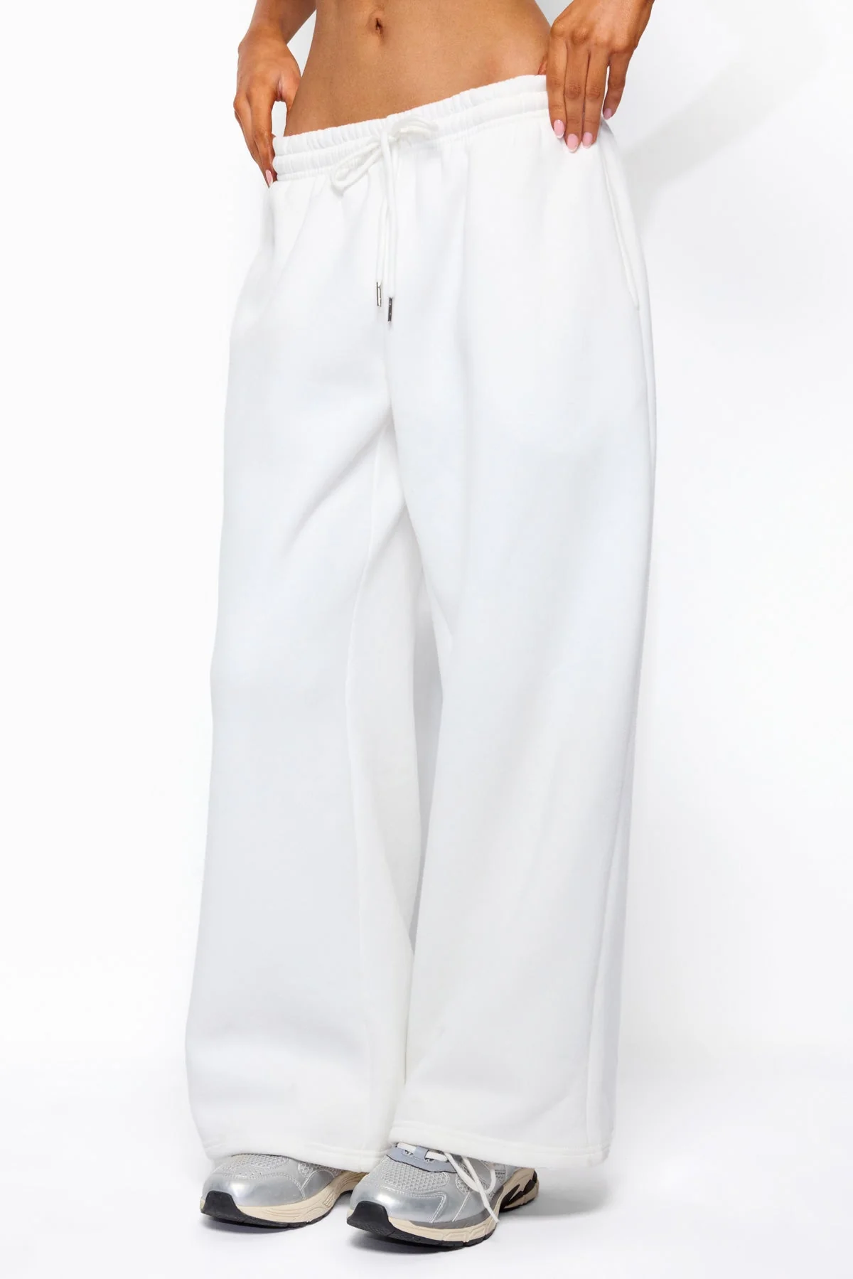 Kamari Low Rise Wide Joggers - Image 3