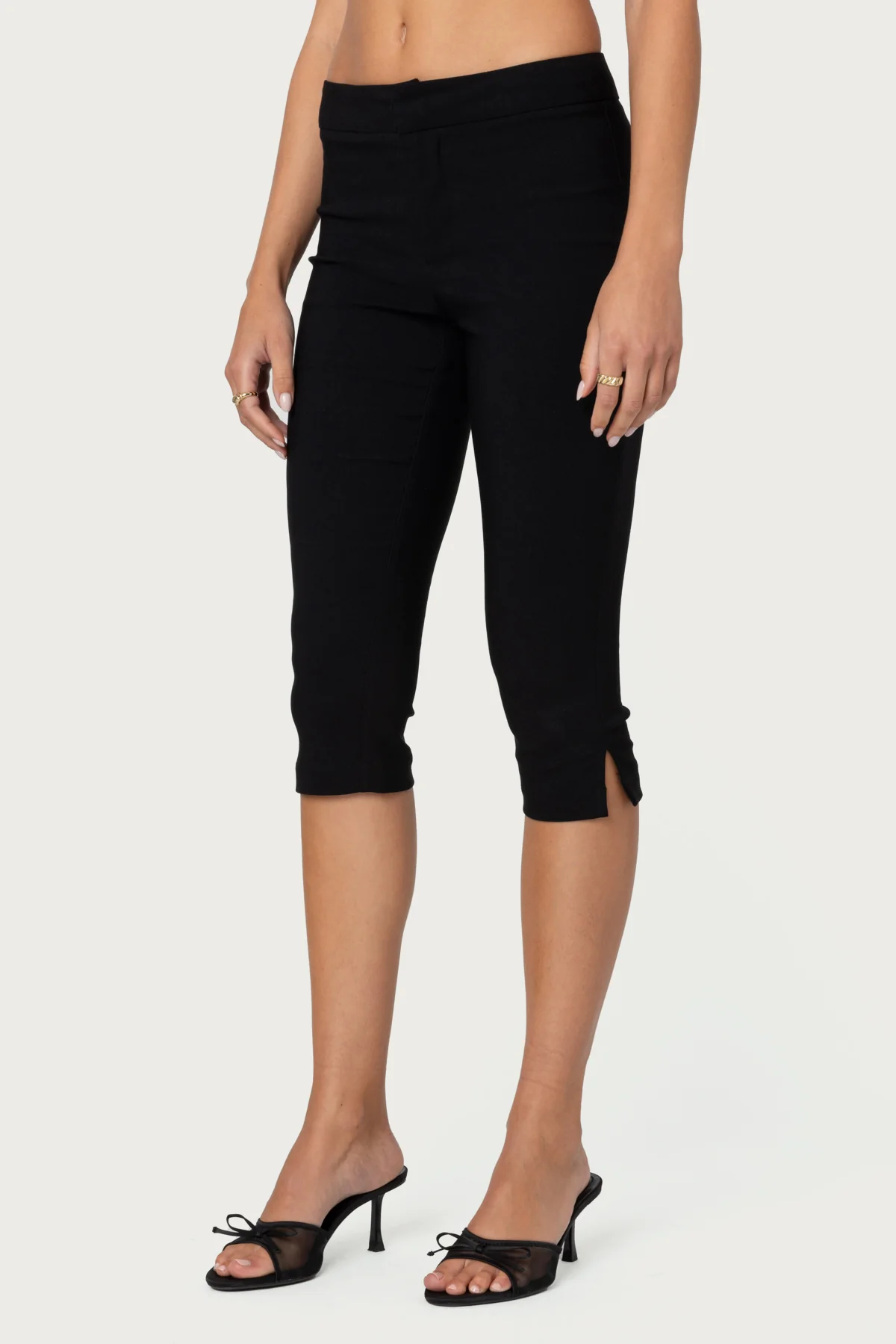 Sarafina Capri Trousers - Image 5