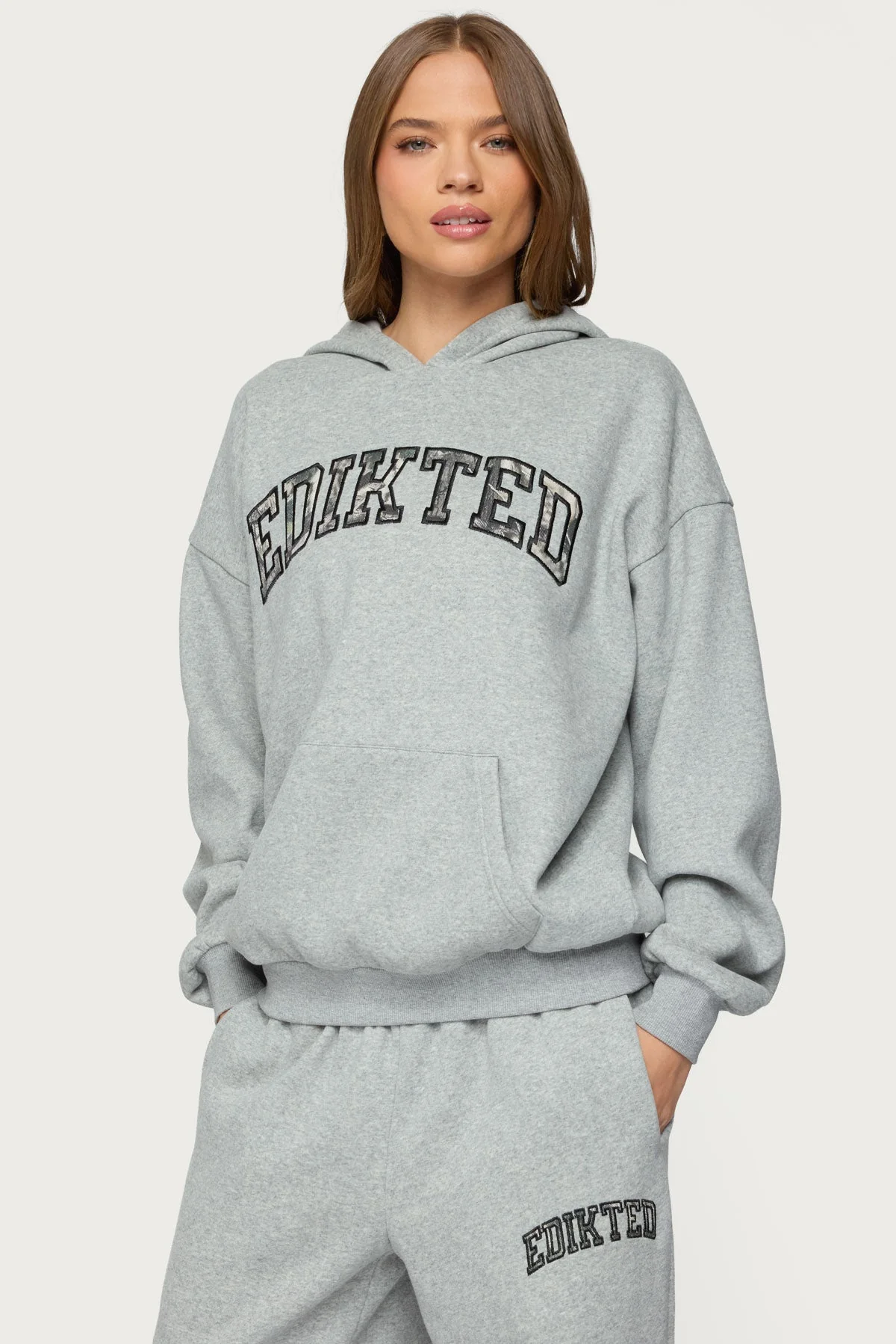 Edikted Crush Oversized Hoodie - Image 3