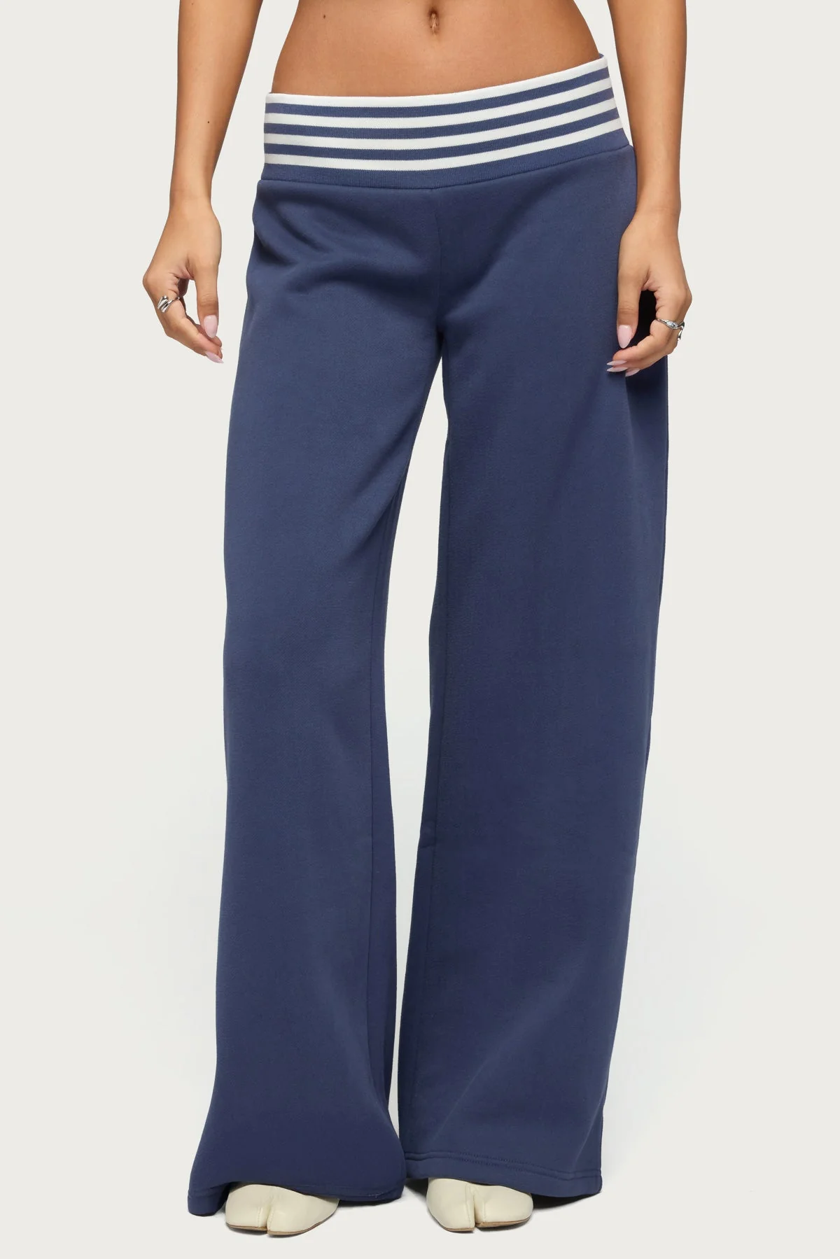Eloura Stripey Joggers - Image 4