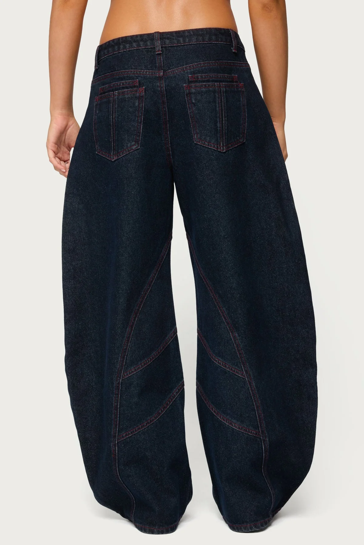 Double Pocket Low Rise Barrel Leg Jeans - Image 4